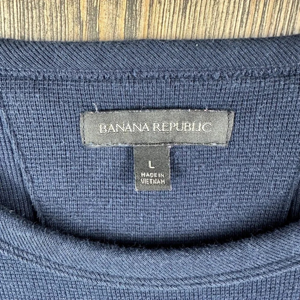 Banana Republic Mens Waffle Crew Neck Shirt Navy Blue Long Sleeve Large